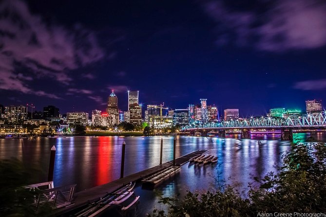 2.5-hour Dinner Cruise on Willamette River - What the three-course dinner is really worth