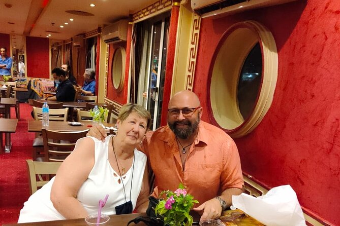 2-hours night dinner cruise show : Eat , Dance and Sing - Cairo by night begins at the riverbank