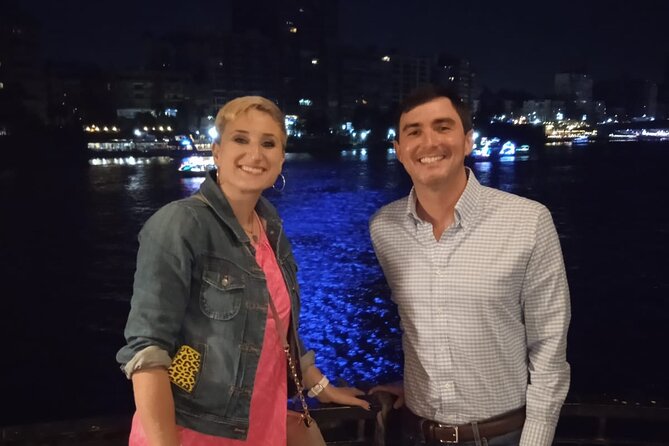 2-hours night dinner cruise show : Eat , Dance and Sing - Who will enjoy this evening most