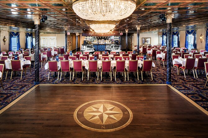 2 HR Savannah Riverboat Dinner Cruise with Onboard Entertainment - Who will enjoy this Savannah evening