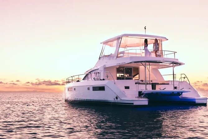 3-Hours Sunset Catamaran Cruise with Dinner all Inclusive - Dinner works best as part of the scenery