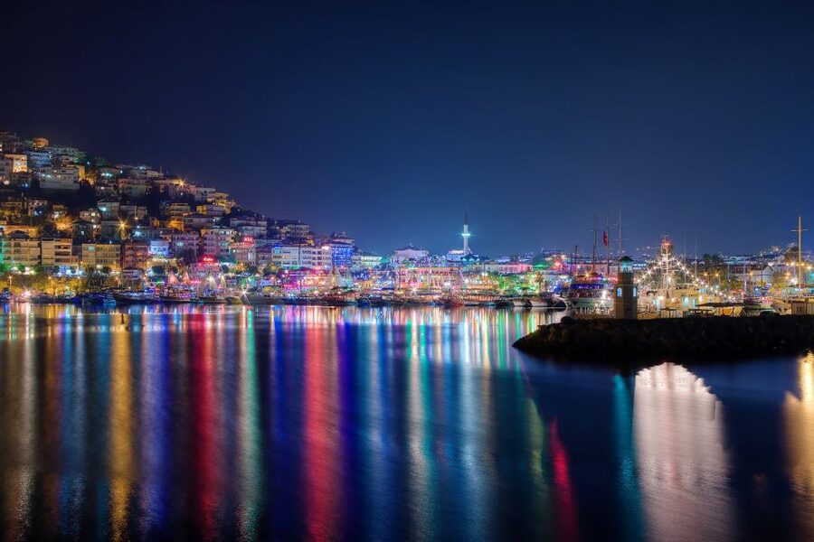 Alanya Night Safari Combo: Jeep Tour, Boat Cruise & Dinner - Setting out from Alanya Harbor