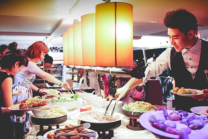 Amazing Chaophraya Dinner Cruise Experience - What the two-hour schedule feels like