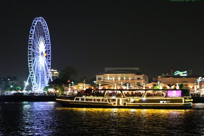 Amazing Chaophraya Dinner Cruise Experience - The buffet: plenty of choice, uneven execution