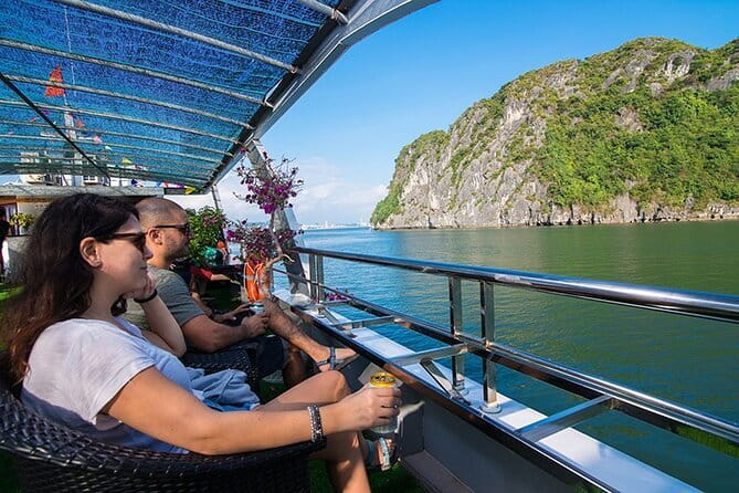 Ambassador Dinner Cruise with Live Music, Firework and Luxe - The evening route beside Halong City