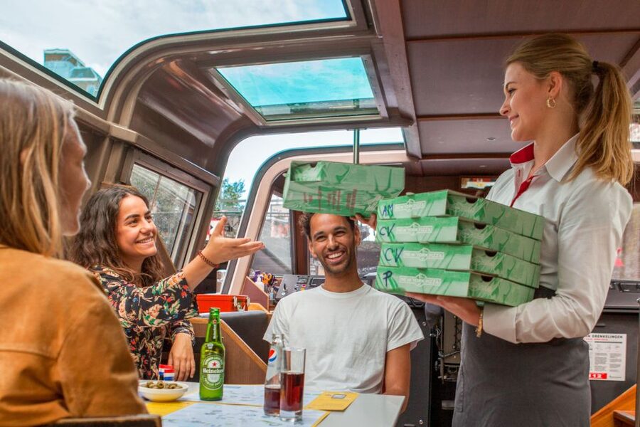 Amsterdam: Original Pizza Dinner Cruise + Unlimited Drinks - Who will enjoy this cruise most
