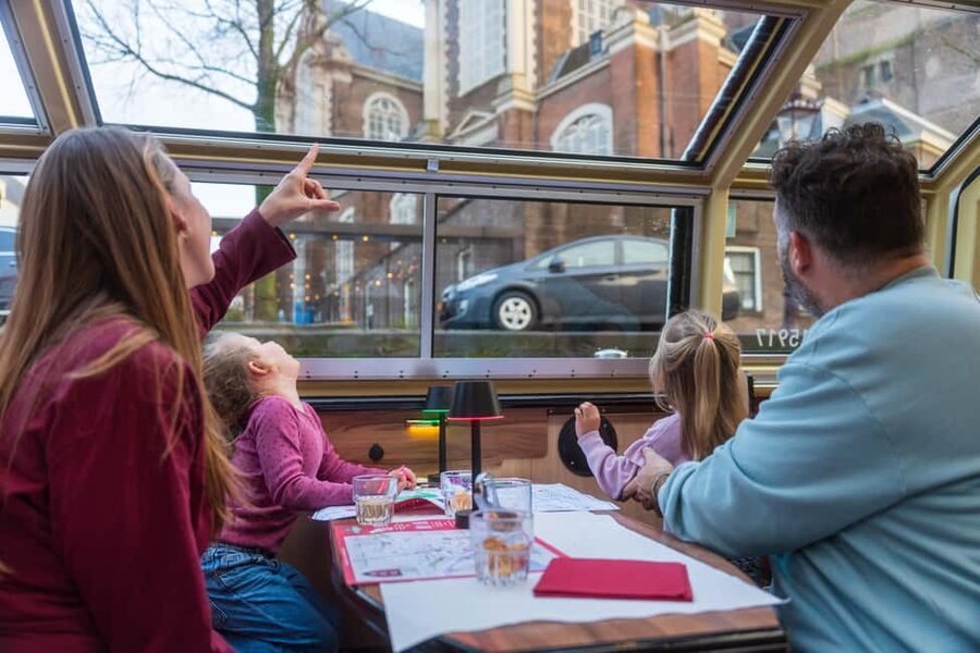 Amsterdam: Original Pizza Dinner Cruise + Unlimited Drinks - NEMO and the return to Damrak