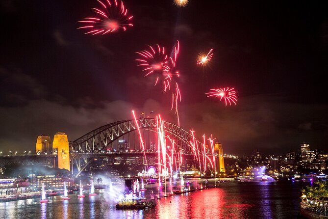 Australia Day Dinner and Fireworks Cruise on Sydney Harbour - Fireworks and the harbour show