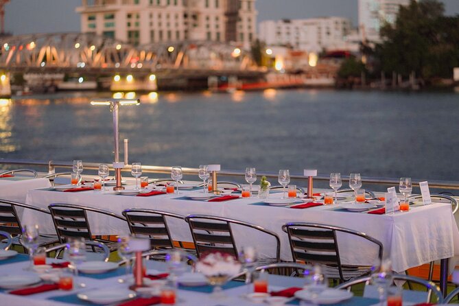 Bangkok Carnival Dinner Cruise with Free-flow Beer and Buffet - Should you book the Riverside Carnival Cruise?