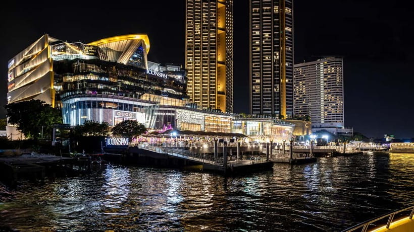 Bangkok: Chao Phraya Princess Dinner Cruise & Hotel Transfer - What to expect from the buffet