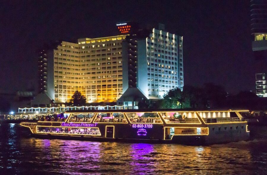 Bangkok: Chao Phraya Princess Dinner Cruise Ticket - What happens before the boat leaves