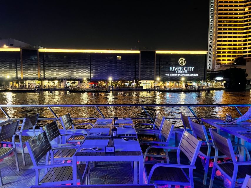 Bangkok: Chao Phraya River Buffet Dinner Cruise - Who will enjoy this Bangkok night cruise?