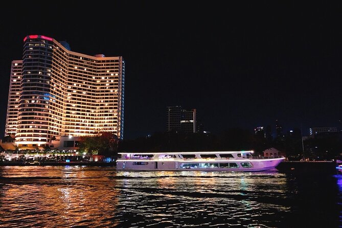 Bangkok Meridian Dinner Cruise from ICONSIAM - Music, Thai performance, and the mood on board