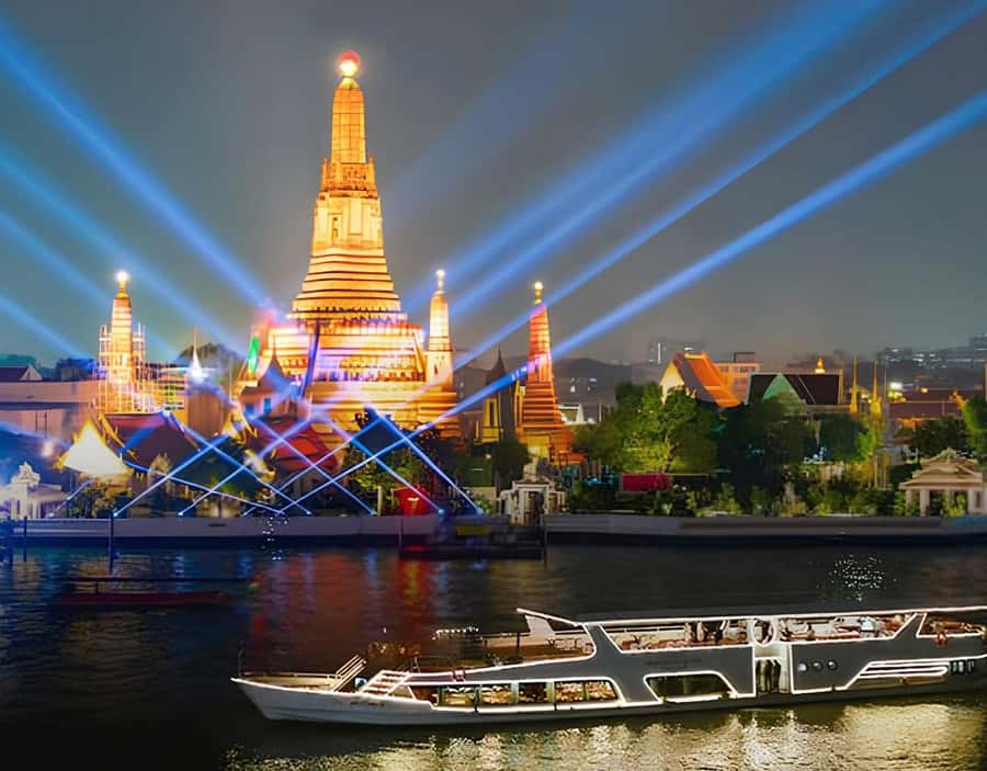 Bangkok: New Horizon Dinner Cruise with Buffet & Beer - Getting to the boat at Terminal 21 Rama 3