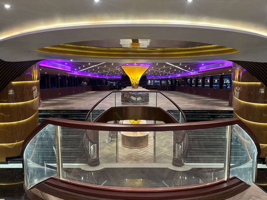Bangkok: Opulence Luxury Chao Phraya Dinner Cruise - A stylish start at Icon Siam Pier 2