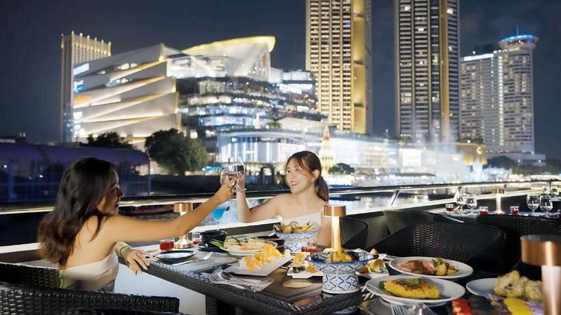 Bangkok: Opulence Luxury Dinner Cruise with Hotel Transfer - Stepping aboard the Opulence