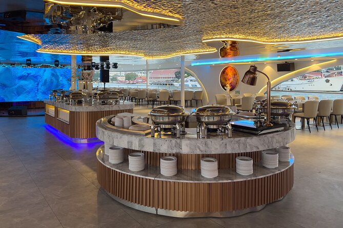 Bangkok Royal Galaxy Chao Phraya River Dinner Cruise - Why this cruise works as a first Bangkok night
