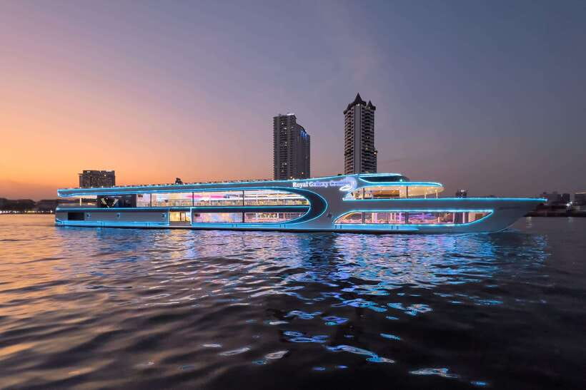Bangkok: Royal Galaxy Dinner Cruise with Siam Fantasy Show - Is $46 a fair price?
