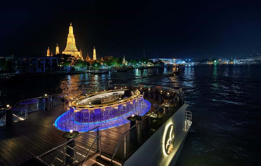 Bangkok: Saffron Chao Phraya River Dinner Cruise - Setting out from Icon Siam at 7:00 pm