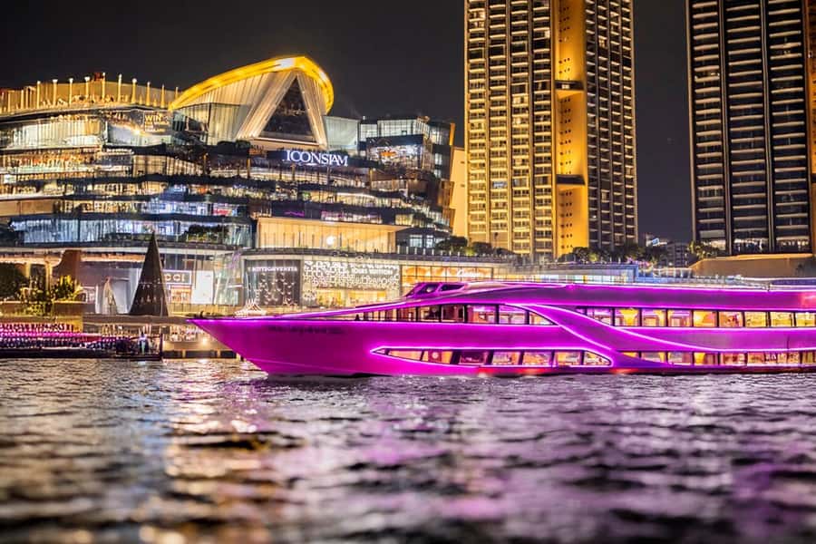 Bangkok: The Opulence Buffet Dinner Cruise with Live Band - Why the Chao Phraya works so well after dark