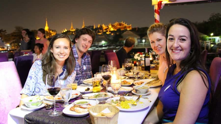 Bangkok: The Opulence Chao Phraya Lavish Dinner Cruise - Dinner from Thai dishes to seafood