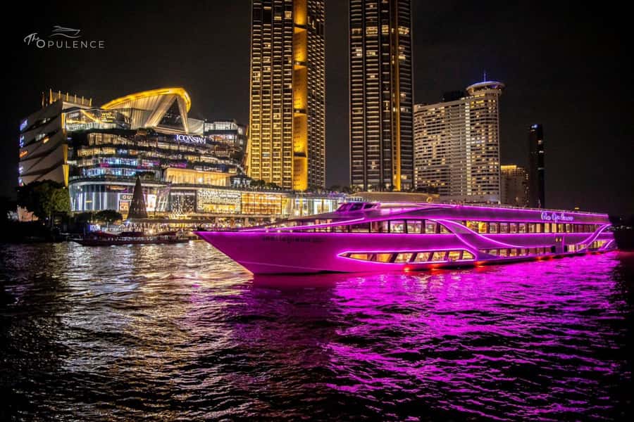 Bangkok: The Opulence Chao Phraya Lavish Dinner Cruise - Pop and jazz during the first hour