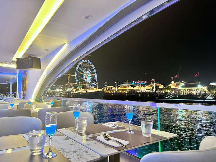 Bangkok: The Planet Chao Phraya River Dinner Cruise - What you see along the Chao Phraya