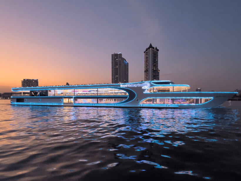 Bangkok: The Planet Chao Phraya River Dinner Cruise - Live music and Thai classical dancing