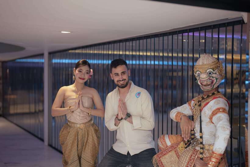 Bangkok: The Planet Chao Phraya River Dinner Cruise - Who will enjoy this cruise most