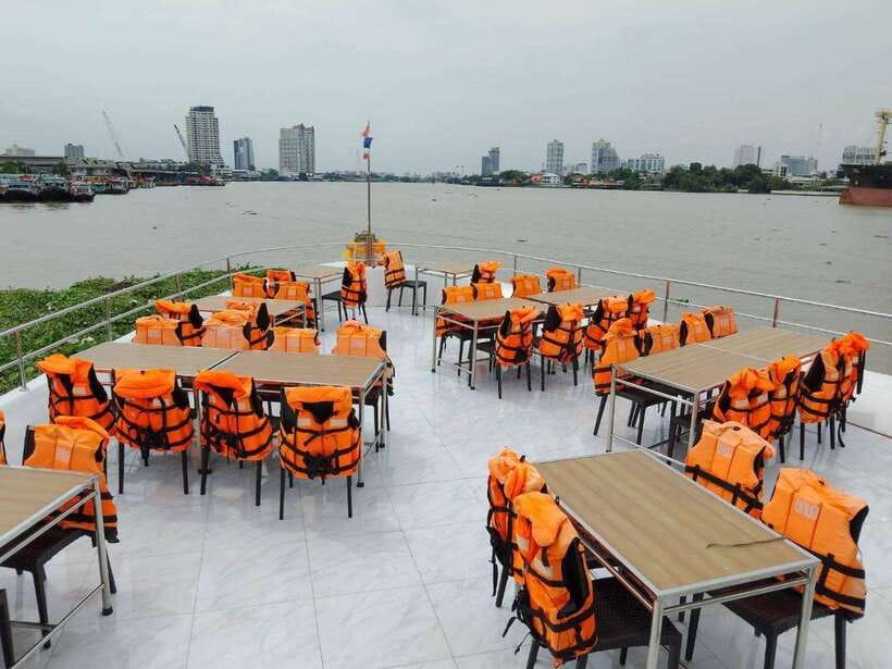 Bangkok: Unicorn Chao Phraya River Dinner Cruise - The two-hour route and its landmarks