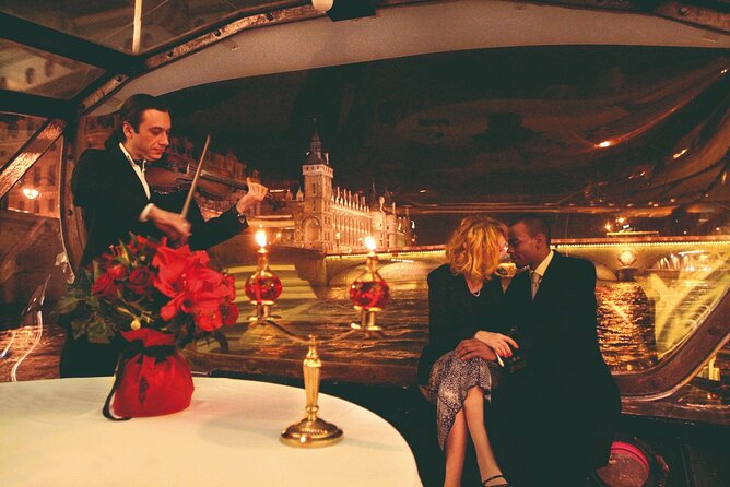 Bateaux Mouches New Year's Eve Special Dinner Cruise in Paris - The first glass of Champagne and the four-course meal