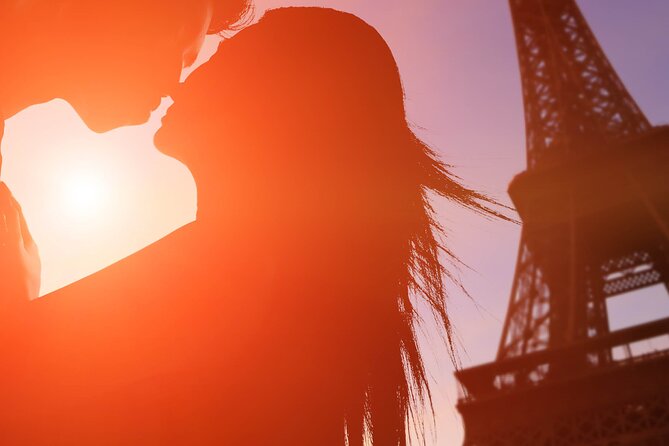 Bateaux Mouches Special Marriage Proposal Dinner Cruise in Paris - A little piece of New York in Paris