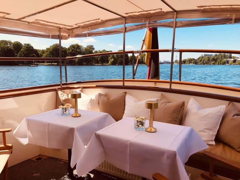 Berlin: Evening Yacht Cruise with Aperitif & Dinner Upgrade - Who Will Enjoy This Cruise Most?