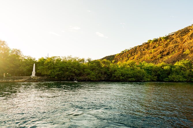 Big Island Historical Dinner Cruise to Kealakekua Bay - Dinner with Kona coffee and macadamia nuts