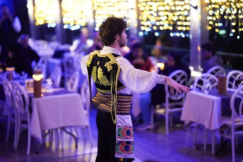 Bosphorus Dinner Cruise w/ Unlimited Drinks & Entertainment - Five things to know before booking