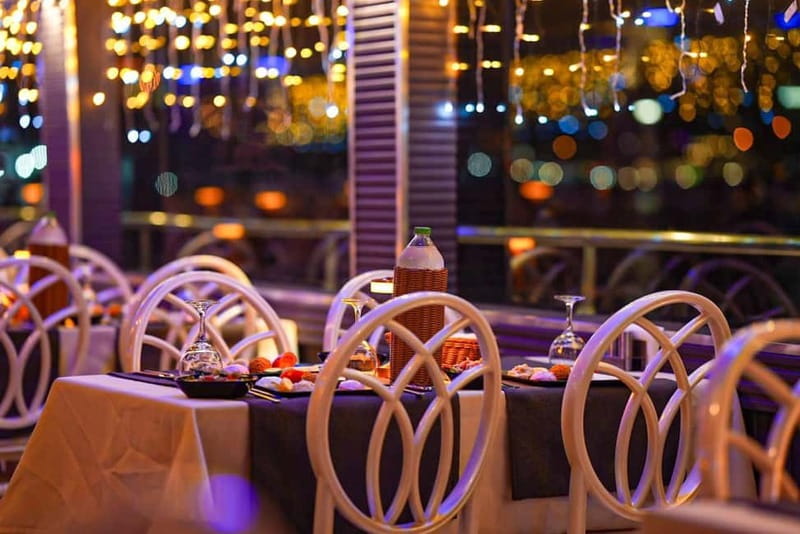 Bosphorus Dinner Cruise w/ Unlimited Drinks & Entertainment - A Turkish stage show on the water