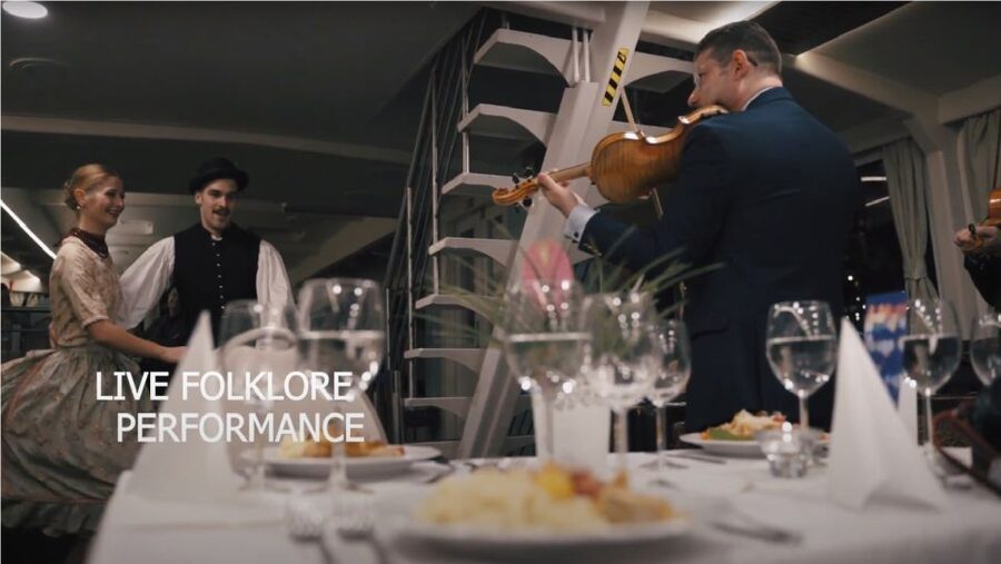 Budapest: 4-Course Dinner River Cruise with Live Folk Music - Who will enjoy this two-hour evening most?