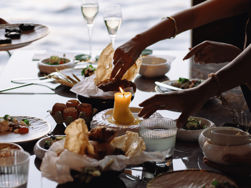 Budapest: BBQ Dinner Cruise w/ Live Music & Unlimited Drinks - Dinner prepared in the River Diva show kitchen