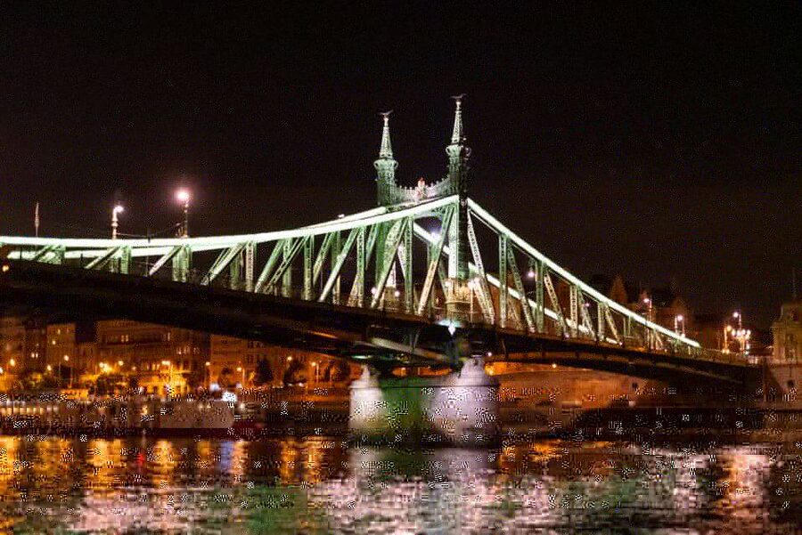 Budapest: Candlelit Dinner River Cruise with Live Music - Should You Book the Budapest Dinner Cruise?