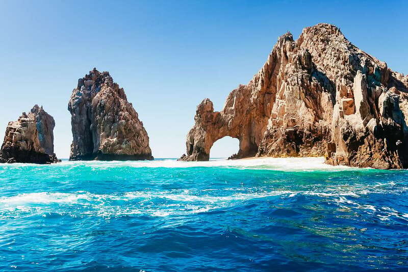 Cabo San Lucas: Sunset Dinner Cruise - Music, dancing, and the size of the boat