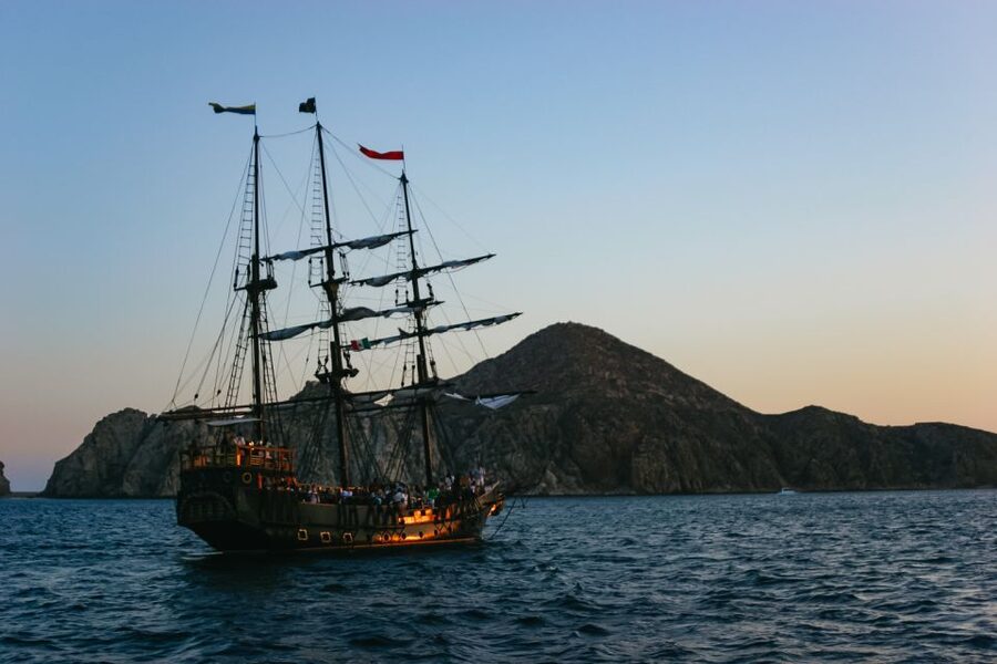 Cabo San Lucas: Sunset Pirate Ship Cruise with Dinner Show - BBQ dinner and what is in the open bar