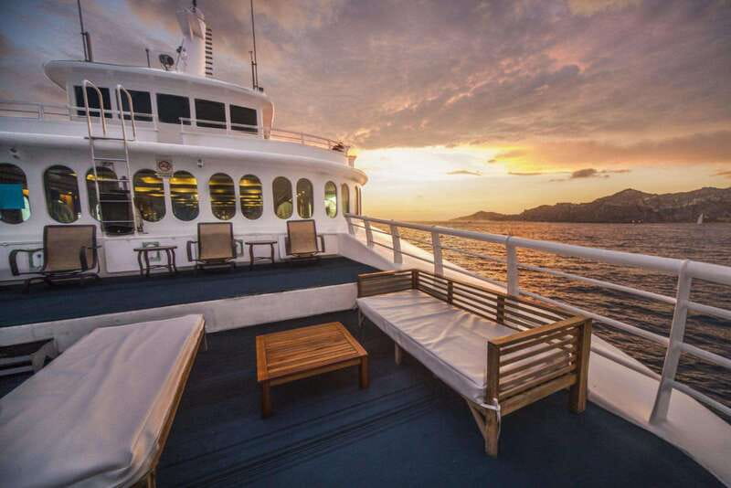 Cabo San Lucas: Sunset Premier Dinner & Show Cruise - Sunset views from the upper deck