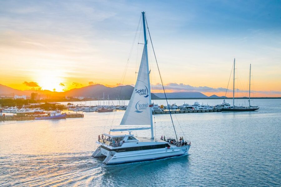 Cairns: City Sights Tour with Evening Dinner Cruise - Barron Gorge and the hydroelectric power station