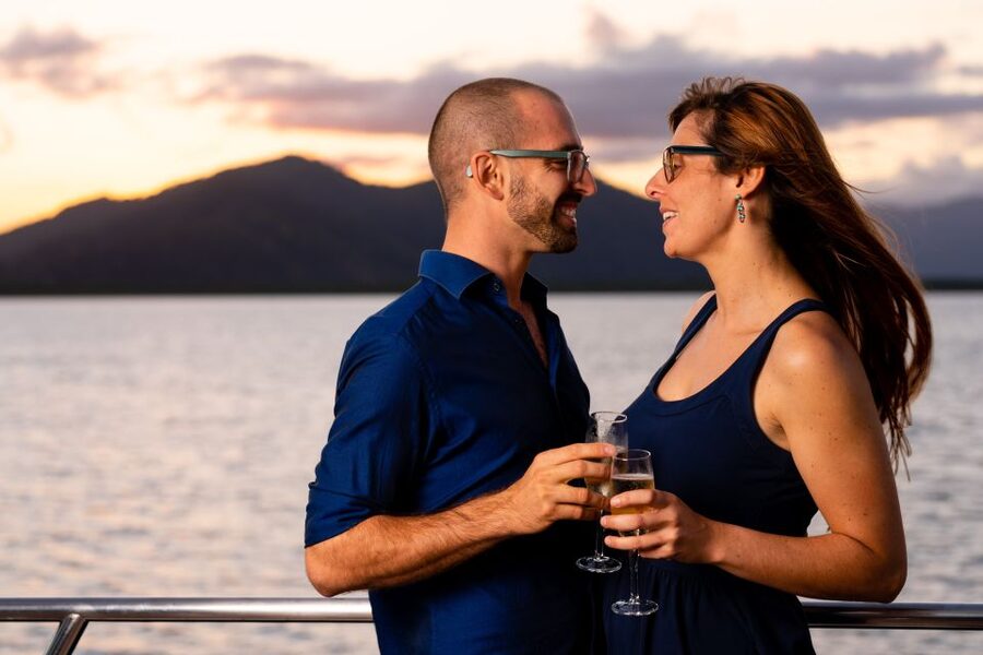 Cairns: Spirit of Cairns Dinner Cruise - Service and the feel onboard