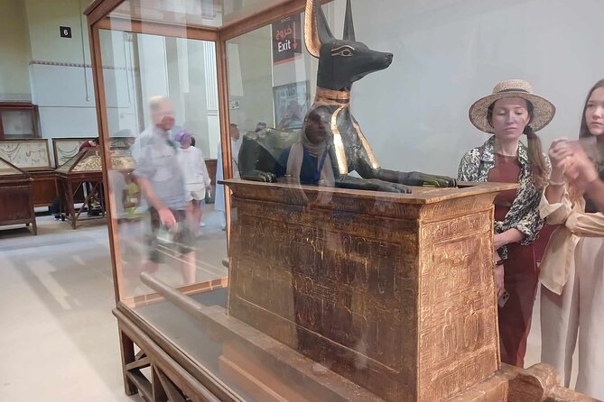 Cairo 2-Day Tour: Giza, GEM, Citadel, Bazaar & Nile Dinner Cruise - A second Egyptian lunch