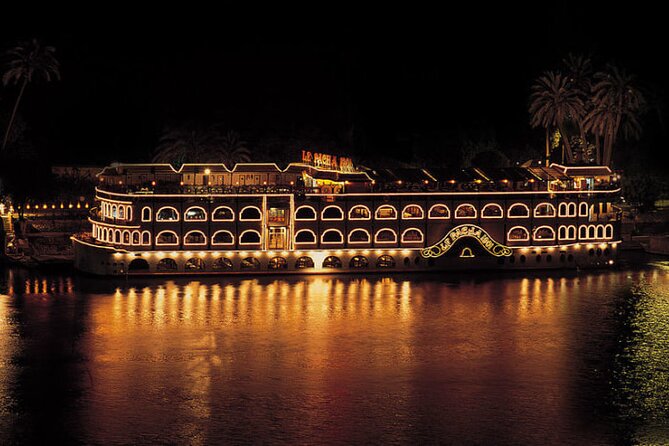 Cairo Dinner Nile Cruise - Belly dancing and Tanoura performances