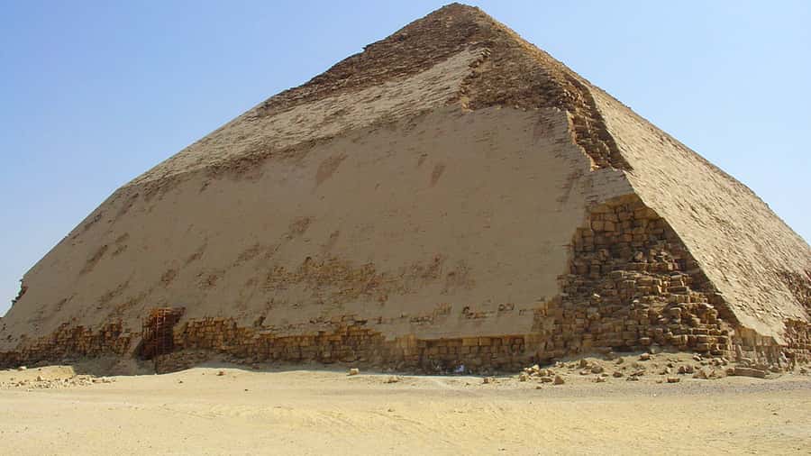Cairo : Sakkara, Memphis ,Dahshur and Nile dinner cruise - The Bent Pyramid and an unfinished-looking lesson