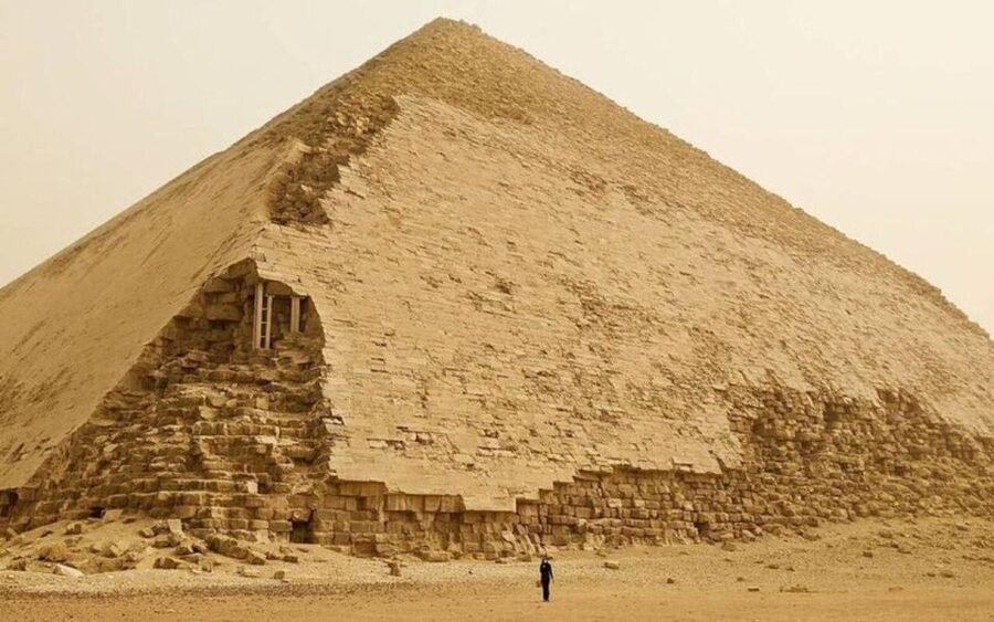 Cairo : Sakkara, Memphis ,Dahshur and Nile dinner cruise - What the $144 price includes