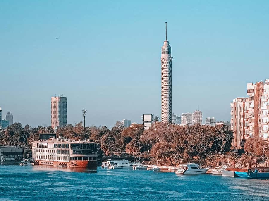Cairo: Sunset Cairo Tower Tour With Nile River Dinner Cruise - Cairo at sunset from the 187-meter tower