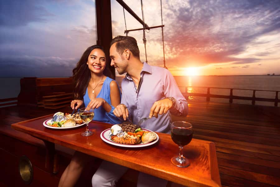 Cancún: Columbus Dinner Cruise and Sky Wheel Pass Go - Why The 5:30 P.M. Timing Makes Sense